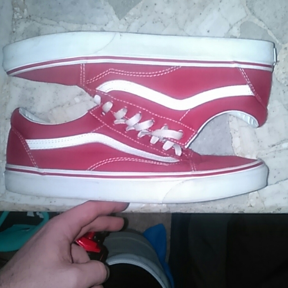 Vans - Picture 2 of 6